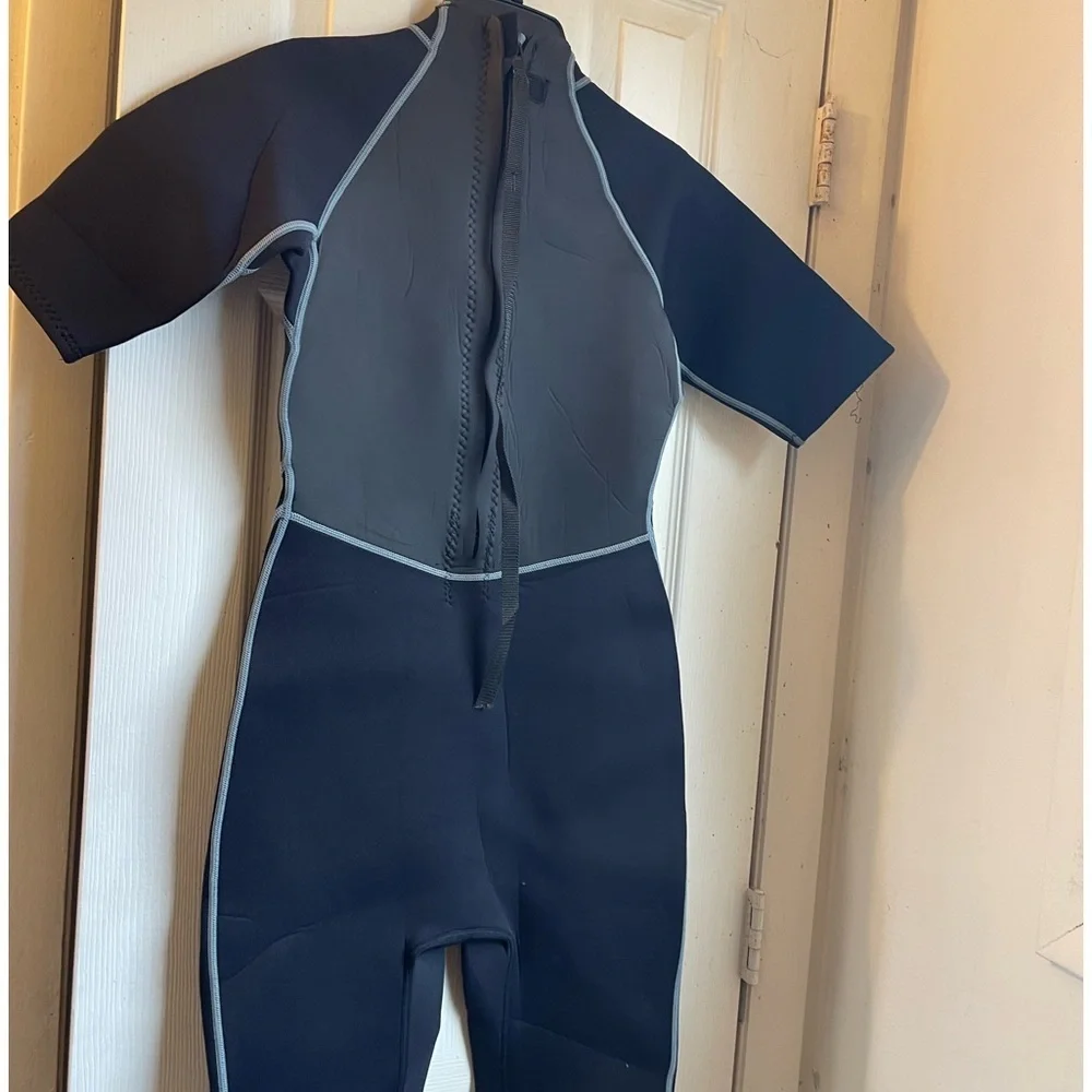Island surf shorty wetsuit - Picture 2 of 9